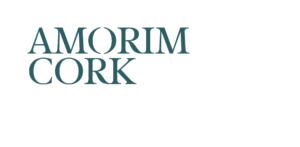 2019 99 Amorim Logos UN Vertical Cork Green.pdf